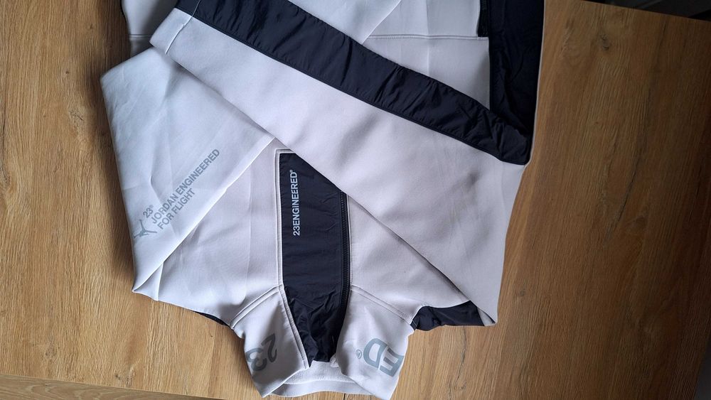 Sprzedam męską bluzę Jordan Engeenered Super oferta
