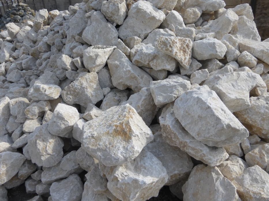 Kamień Bryły Głazy Skarpy Skalniak Ozdobny Dekoracyjny Ogrodzenia Ogró