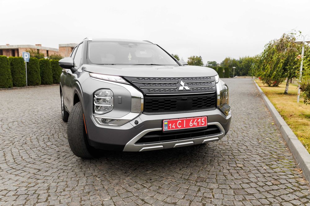 Mitsubishi Outlander 2021 IV покоління