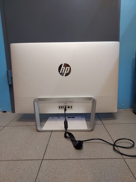 Моноблок НР Pavilion 27-a251ur