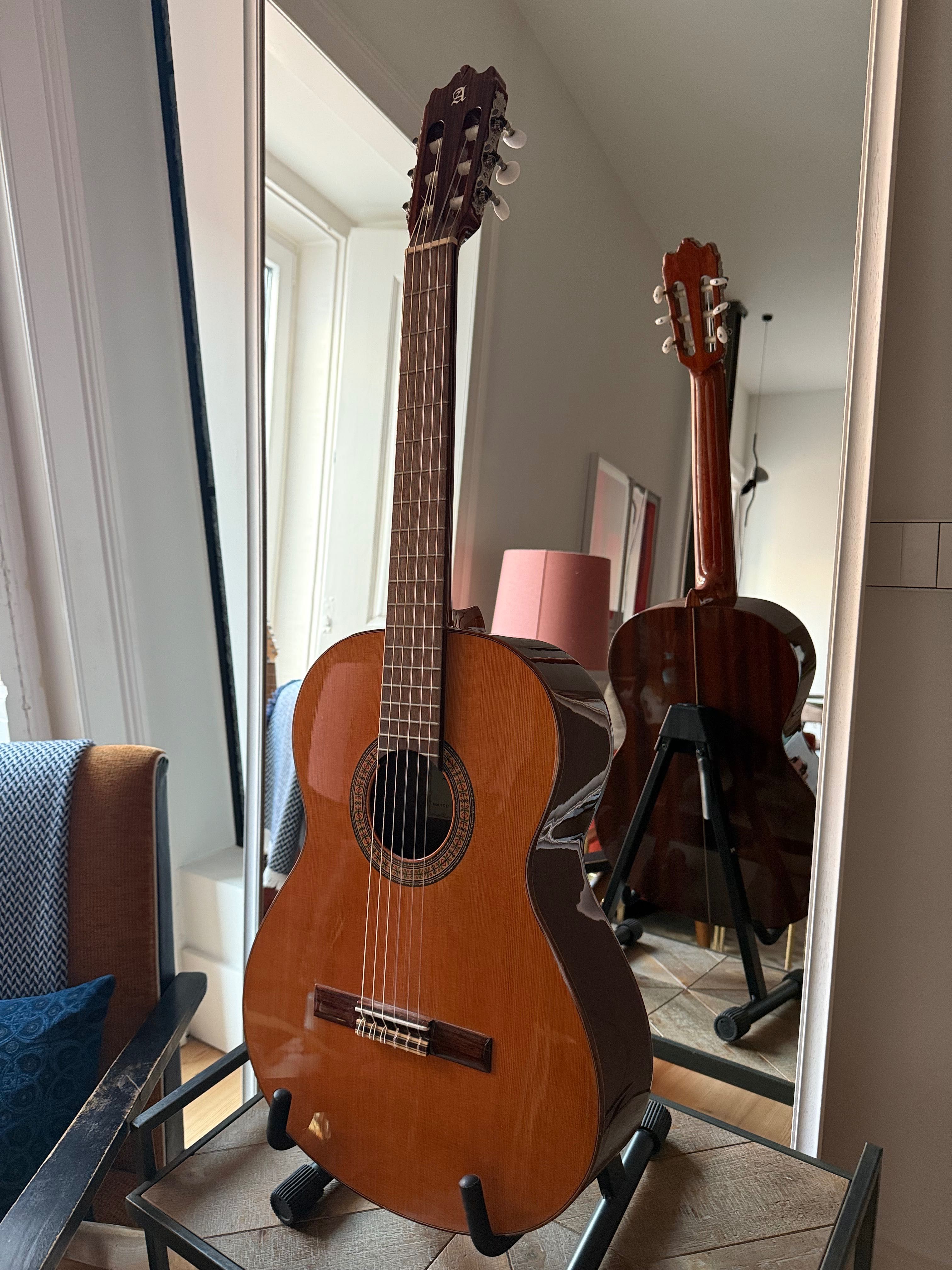 Guitarra clássica Alhambra 3C E1, electrificada