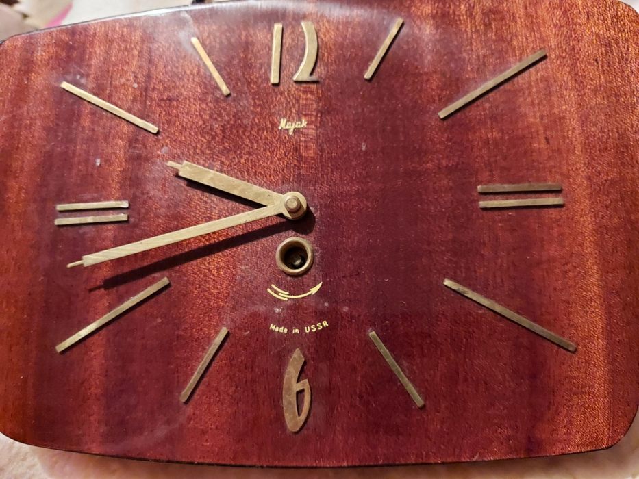 Stary, zabytkowy (lata 70) zegar Majak