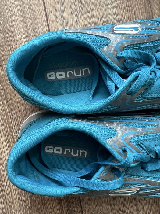 Кросівки Skechers для дівчини жіночі 39 р.