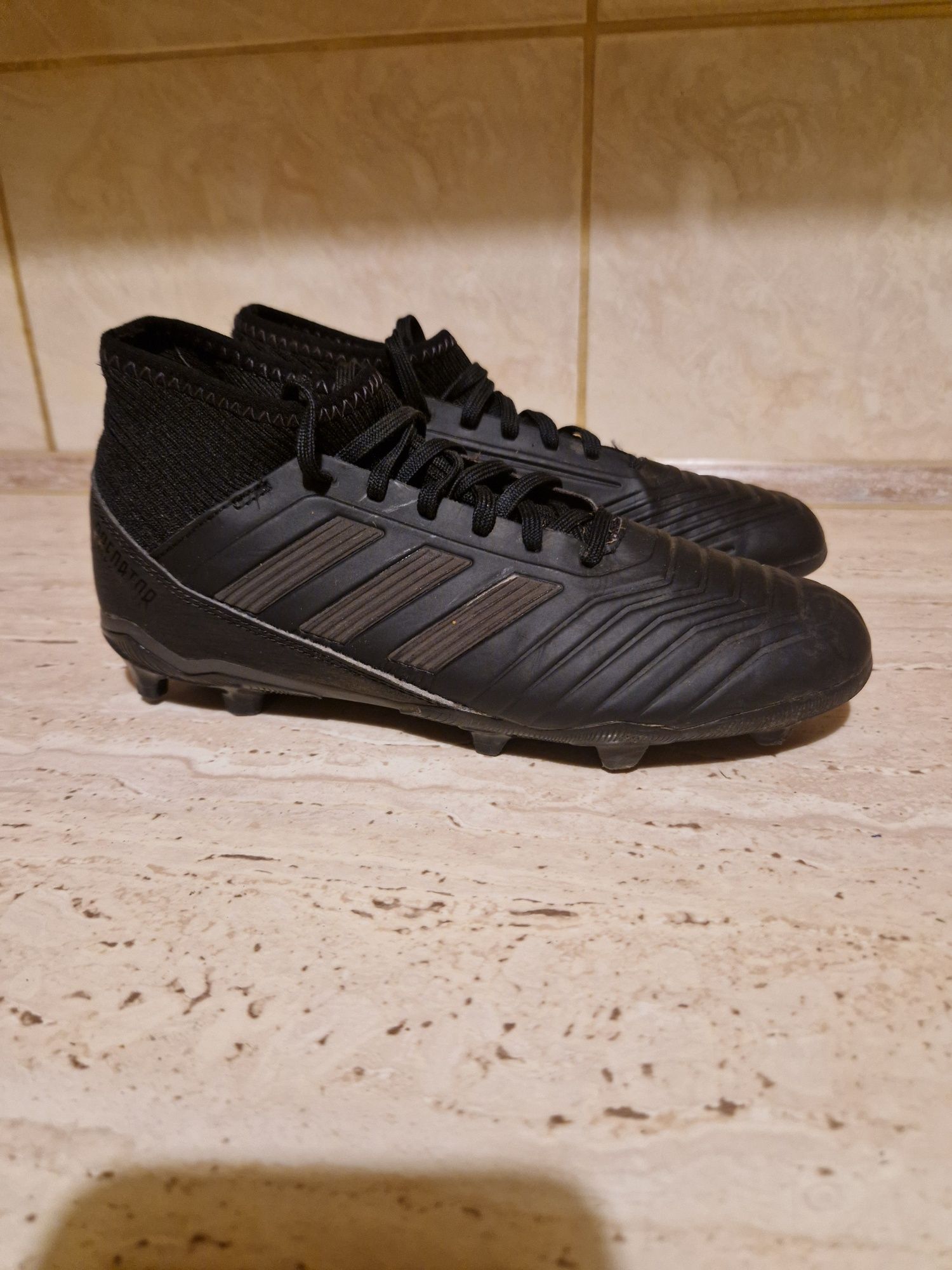 Korki adidas Predator r 36 i 2/3