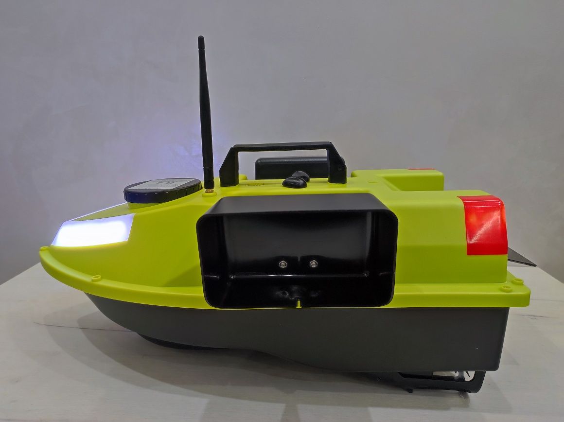 Кораблик карповий GPS-99т 600м D20 LED 12000ма/ч