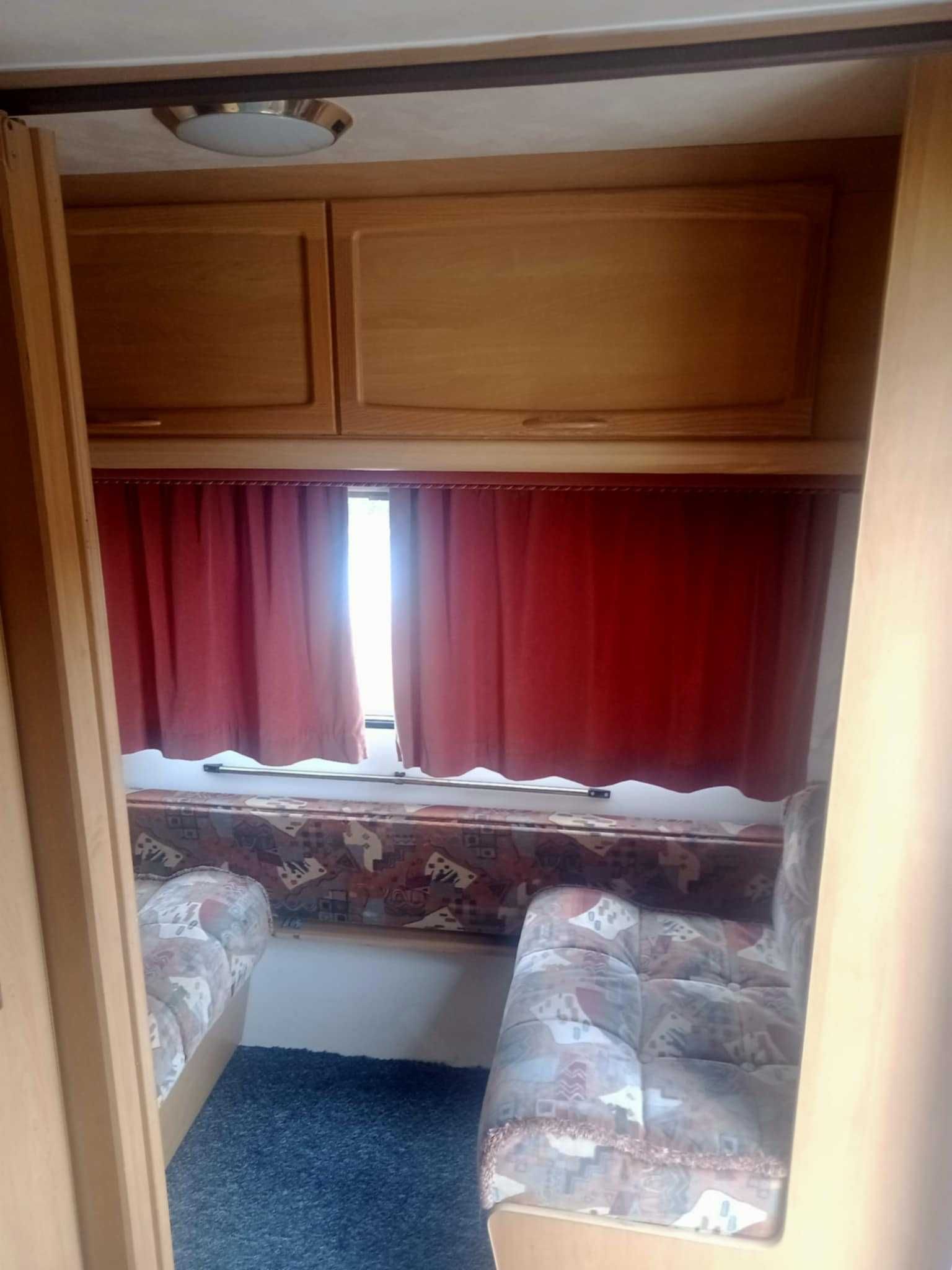 Przyczepa Kempingowa zarej  4 os, z toaletą i prysznicem przedsionkiem