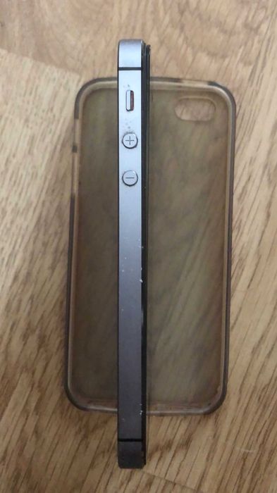 iPhone 5S cinzento, versão 12.5.6 (versão atualizada)