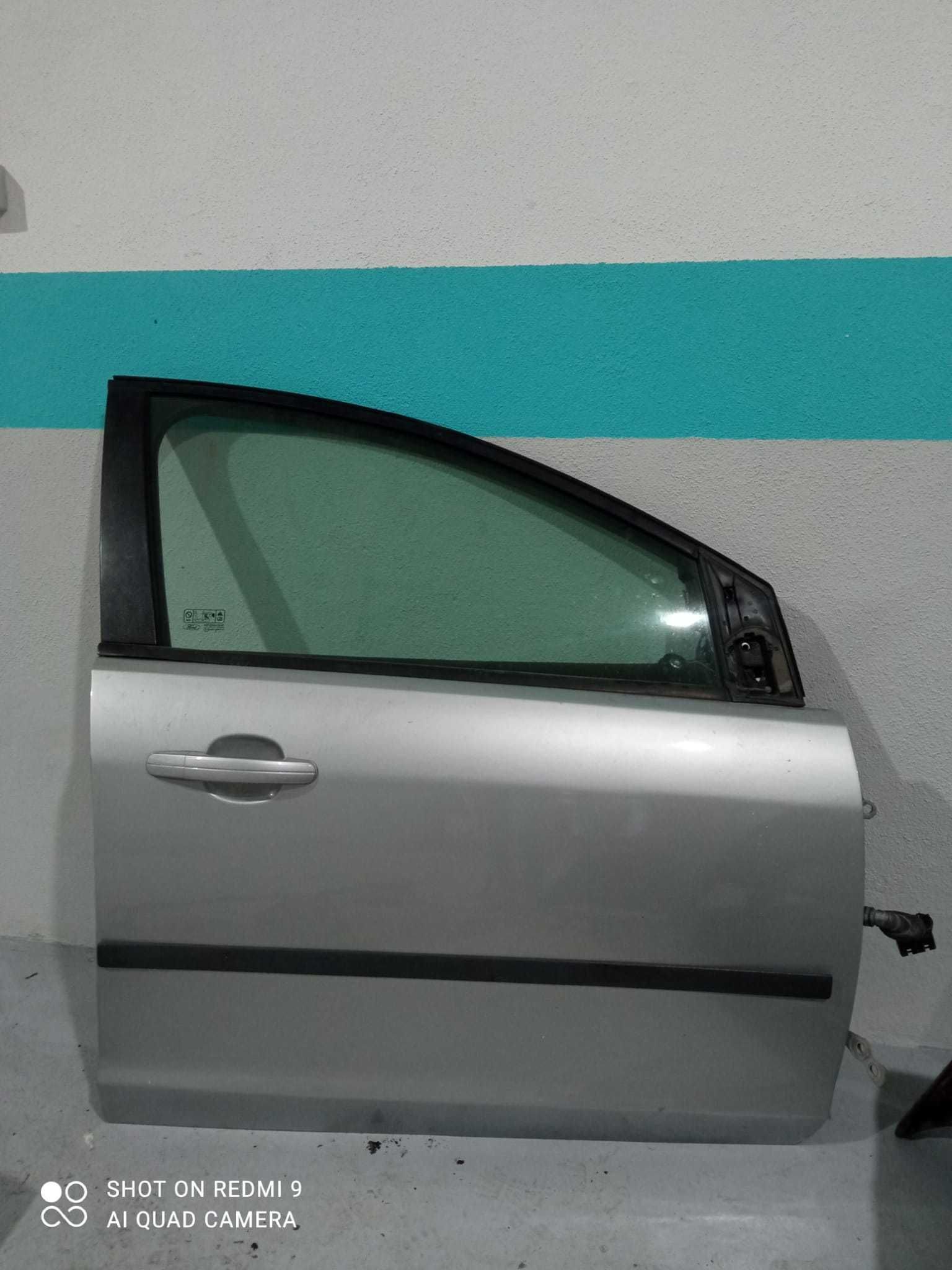 Porta Dianteira Direita Ford Focus 2003 a 2007 Hatchback 1.4