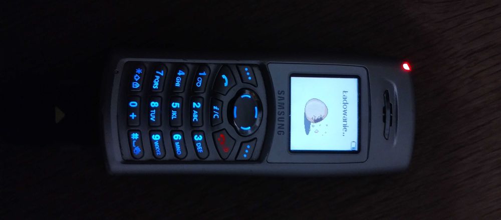 Samsung SGH-C100 z ładowarką