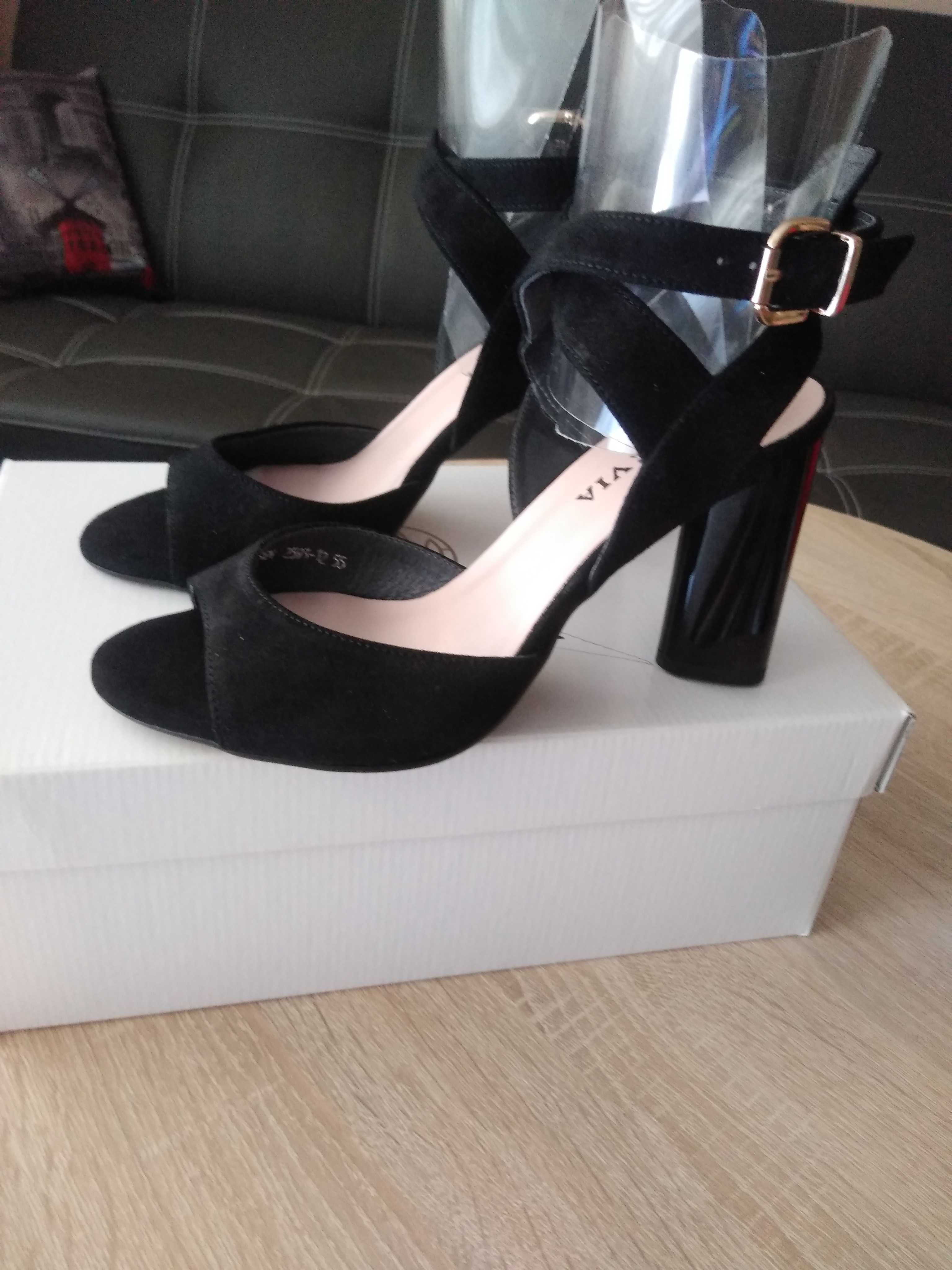 Buty skórzane czółenka 38