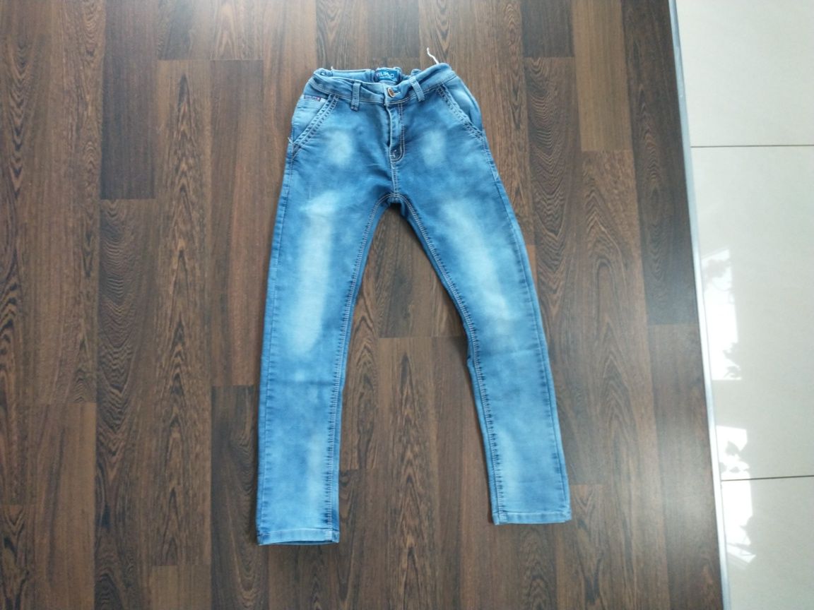 Spodnie jeansowe dla chłopca 134/140