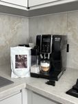 Кавомашина Delonghi dinamica