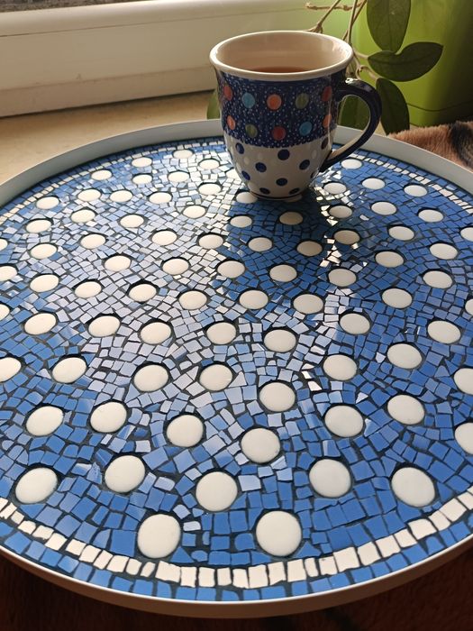 Stolik w stylu Bolesławca