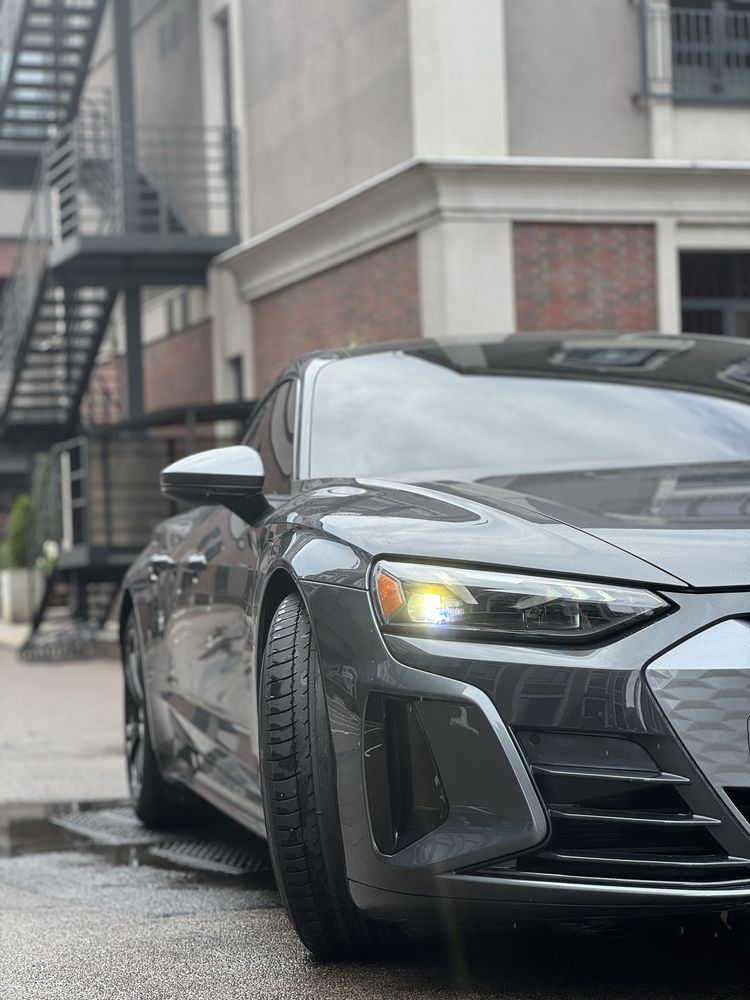 Продам Audi E-Tron Gt 2022