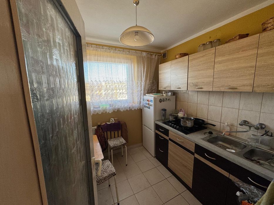 Mieszkanie 2 pokojowe w bloku - do remontu