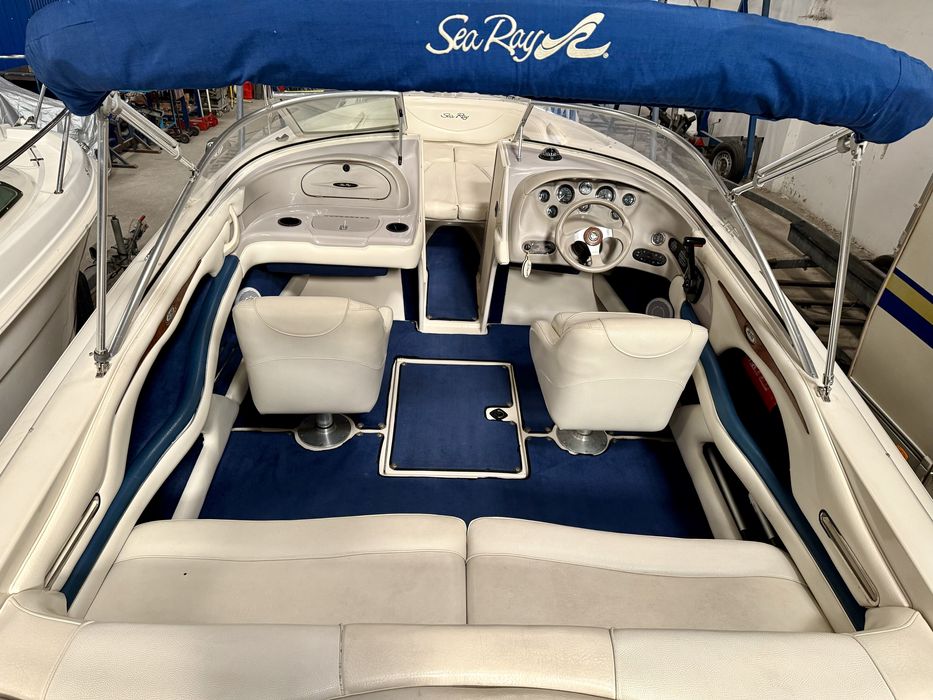 Searay 210 Signature