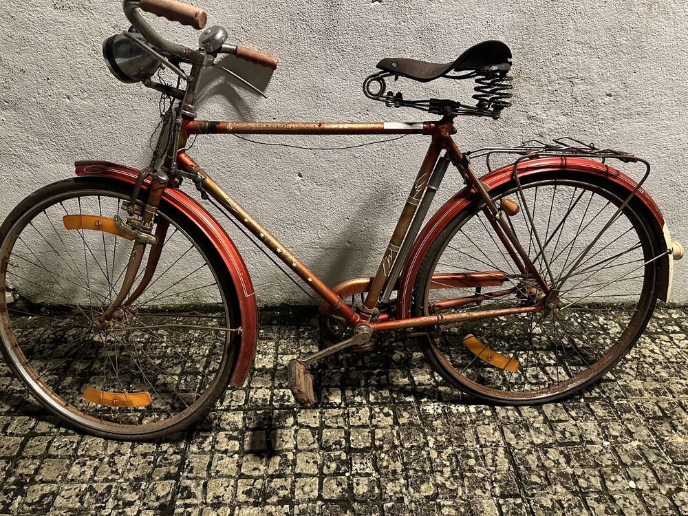 Bicicleta pasteleira antiga