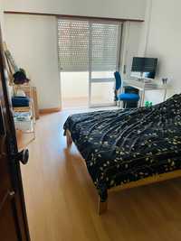 Room for rent in girls only apartment near Colombo