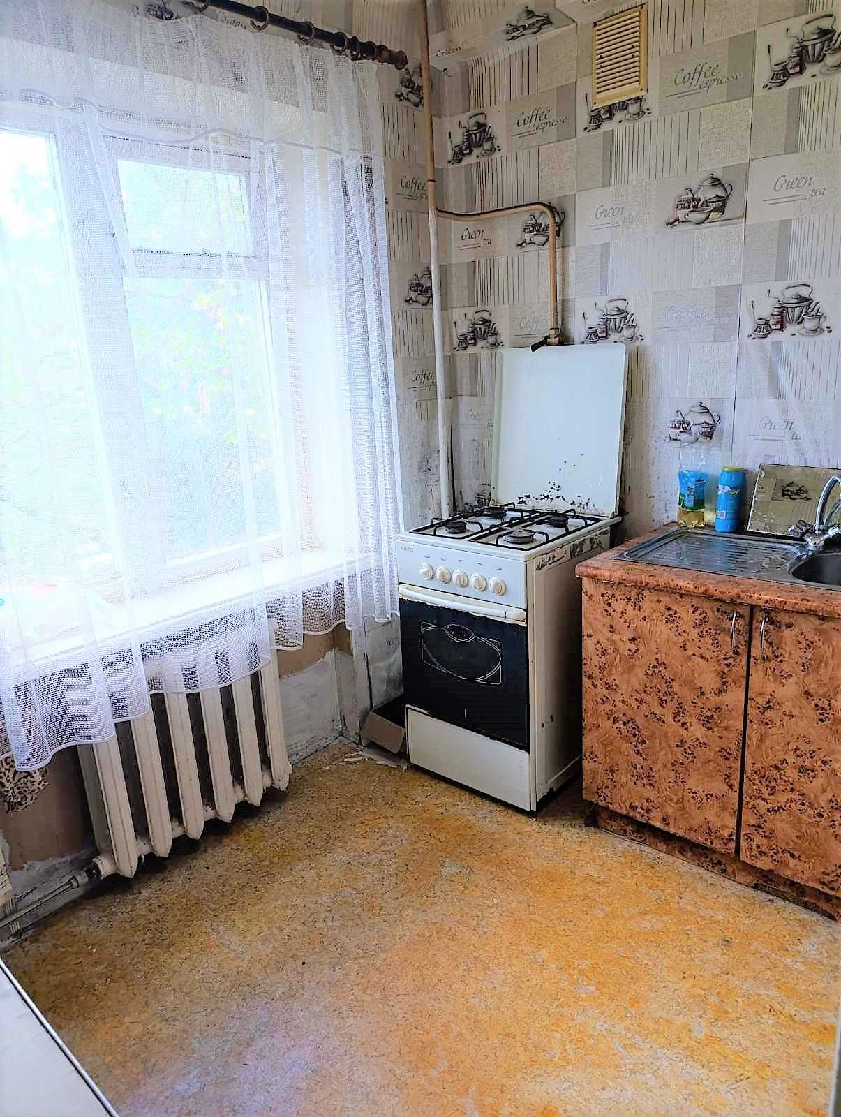 Продається 1 кімнатна квартира вул. Паркова б. 17
