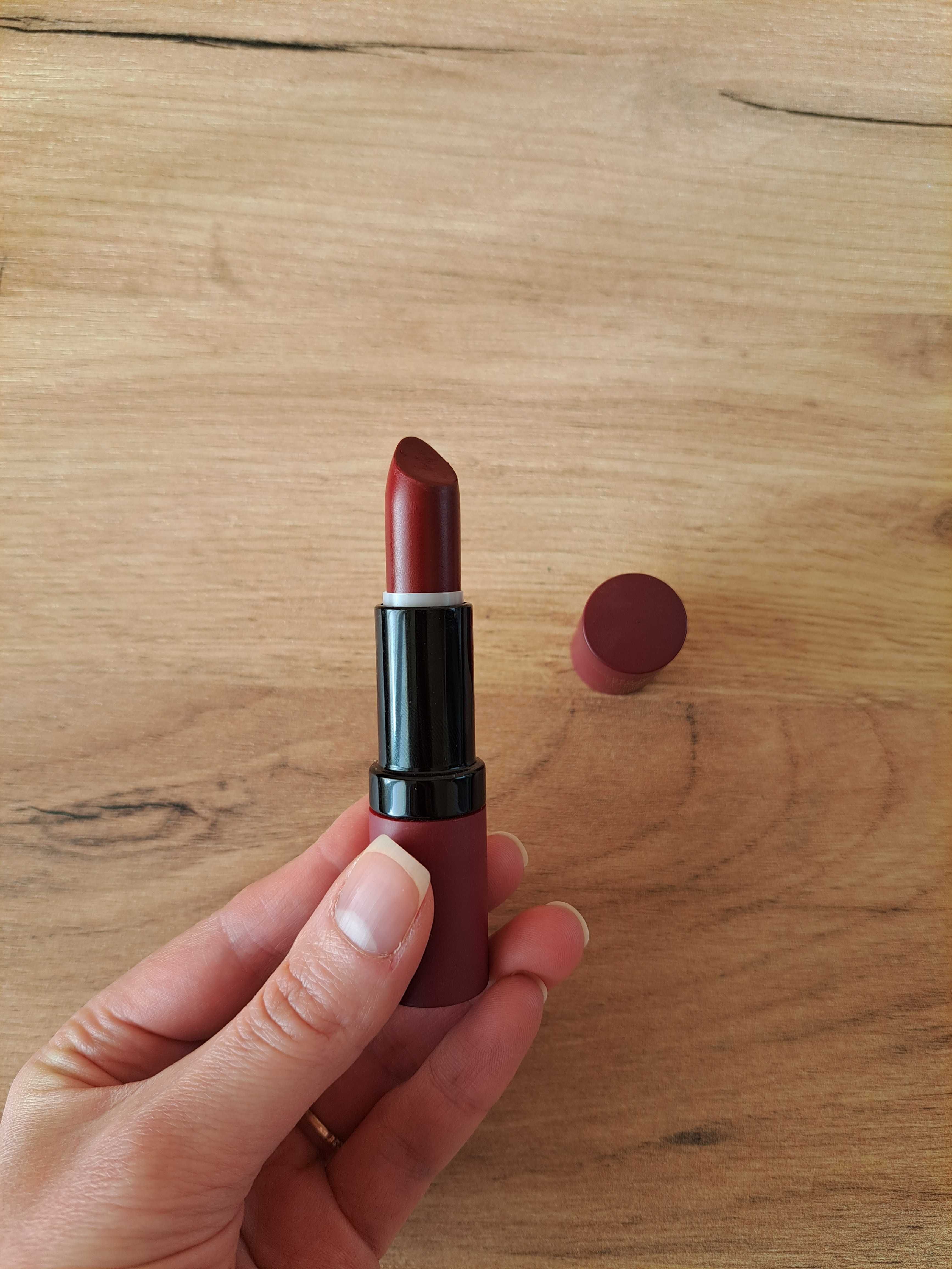 Помада матова червона Golden Rose Velvet Matte Lipstick