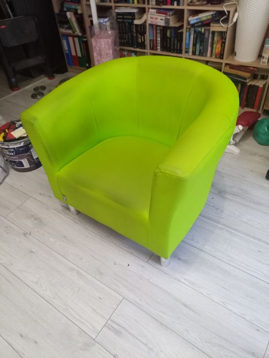 Fotel z ekoskóry,kolor zielony,stan db.