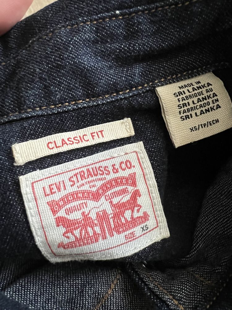 Рубашка сорочка джинсова Levis розмір xs
