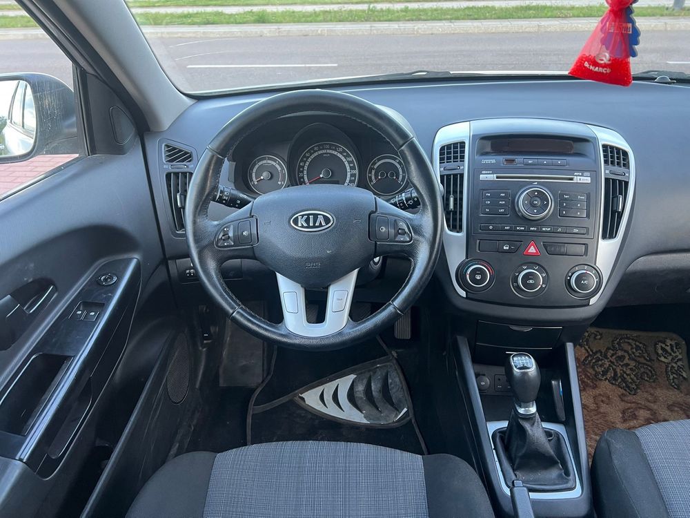 Kia Ceed 1.6crdi 2011r polift
