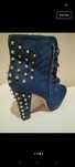 Botas com tachas