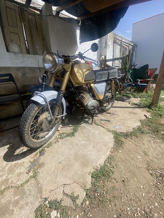 Troco por mota do meu agrado