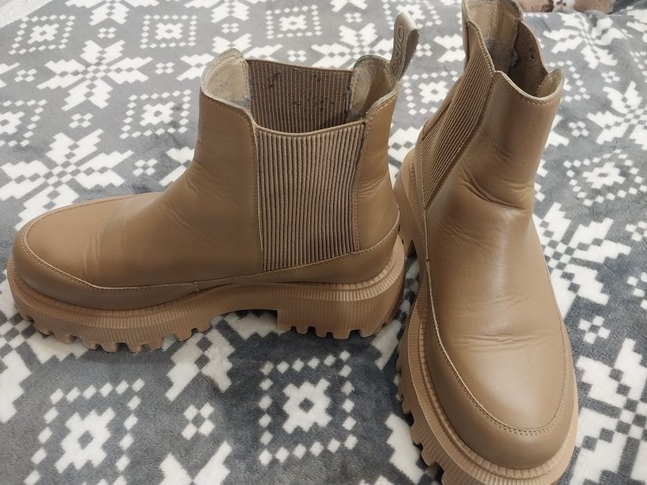 Жіночі Estro розмір 37 черевики