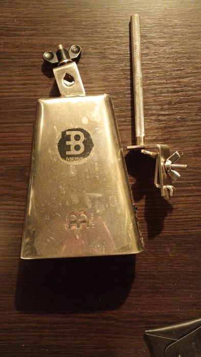 Ковбел Meinl зі стійкою