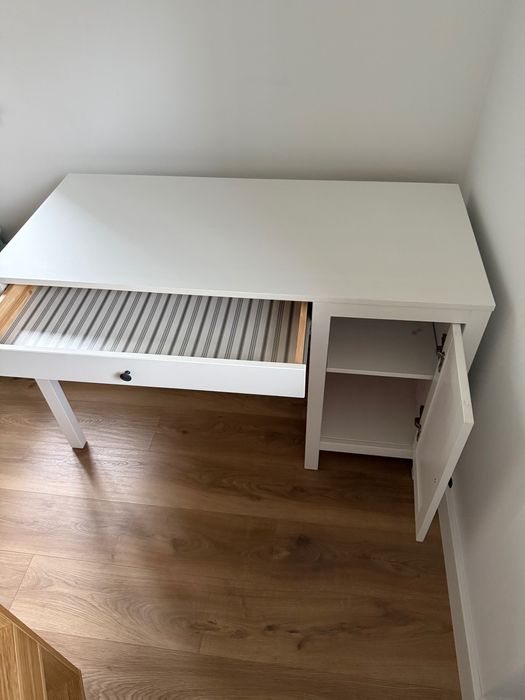 Biurko IKEA “Hemnes”