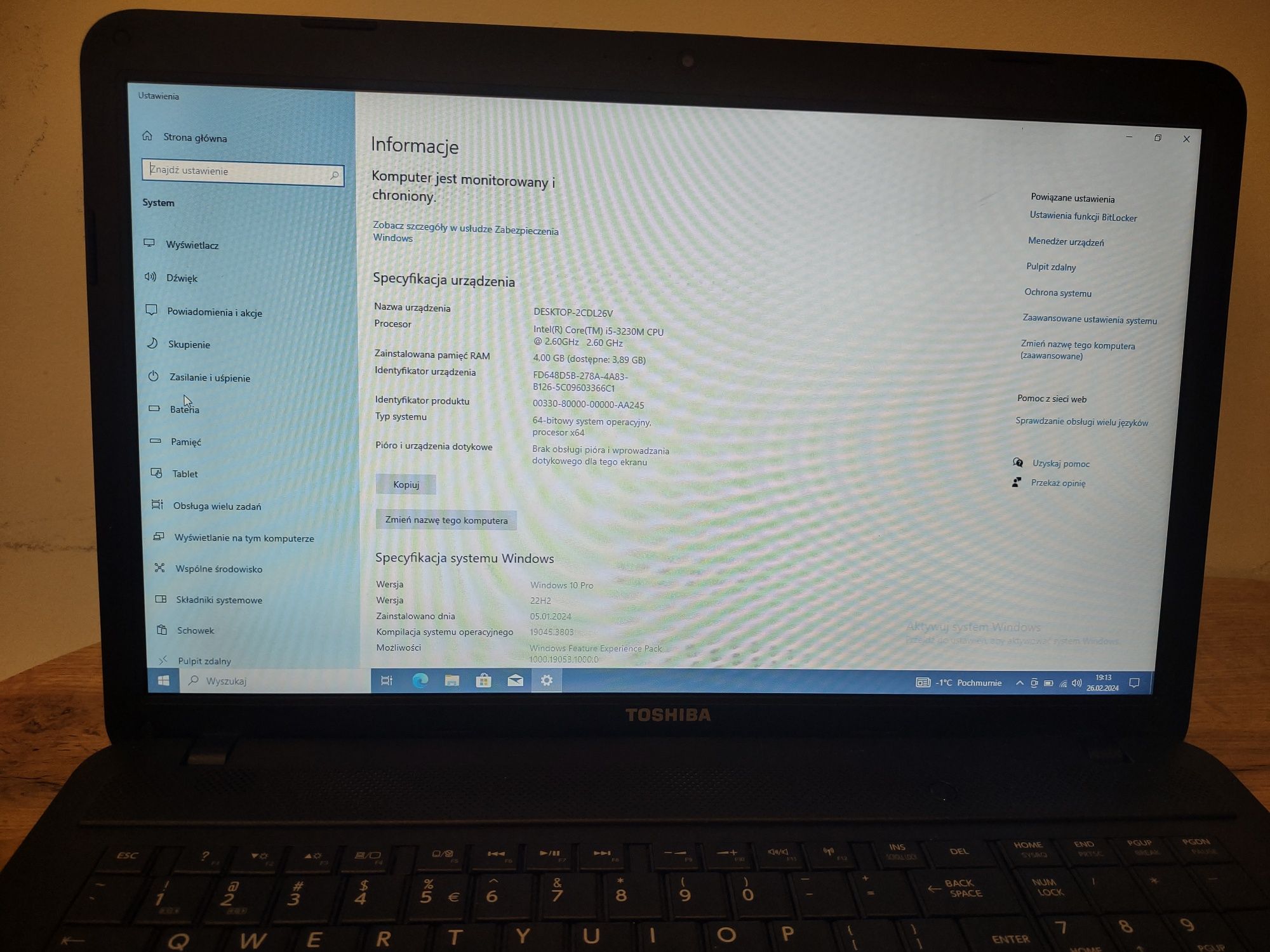 Laptop Toshiba Satelitę PRO i5 17 cali Windows 10
Acer aspir
AMD A8-64