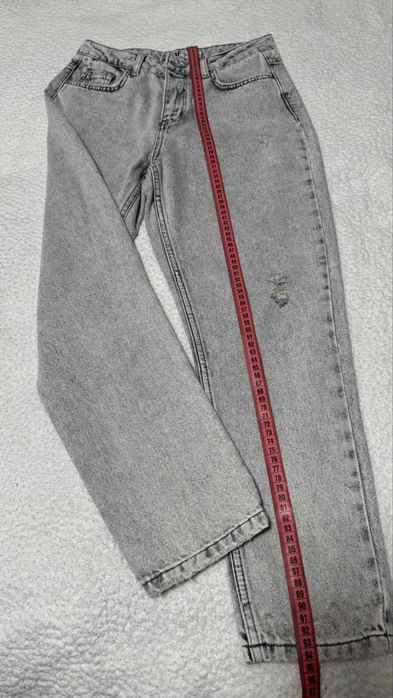 Джинси сірого кольору