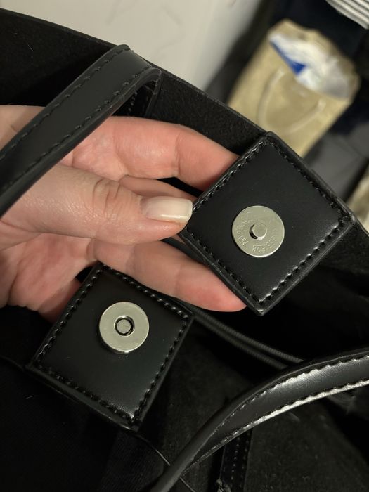 Жіноча  чорна сумка MOHITO