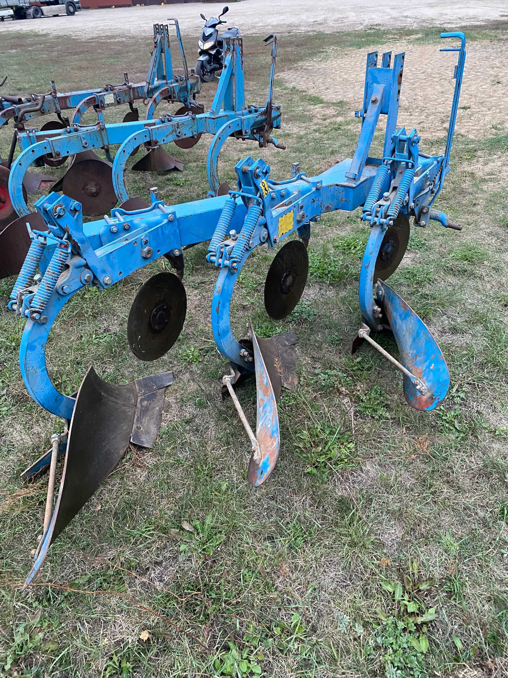 Plugi 3 skibowe Fiskars