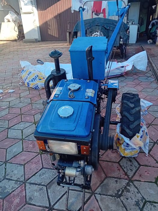 Мотоблок Зубр 10 к.с