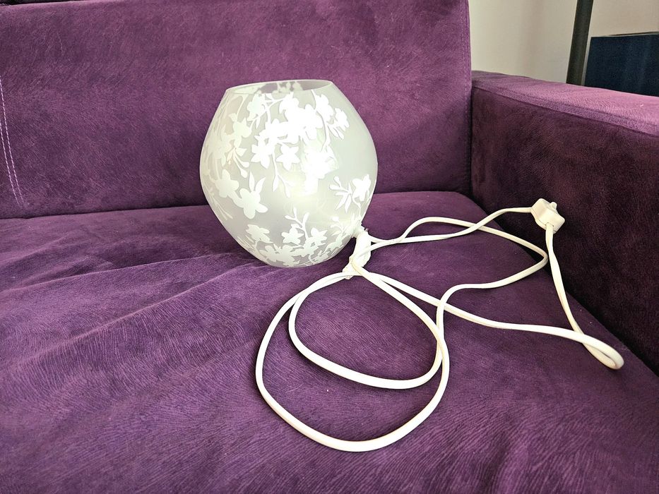 Lampka na szafkę nocną IKEA, żarówka gratis!!