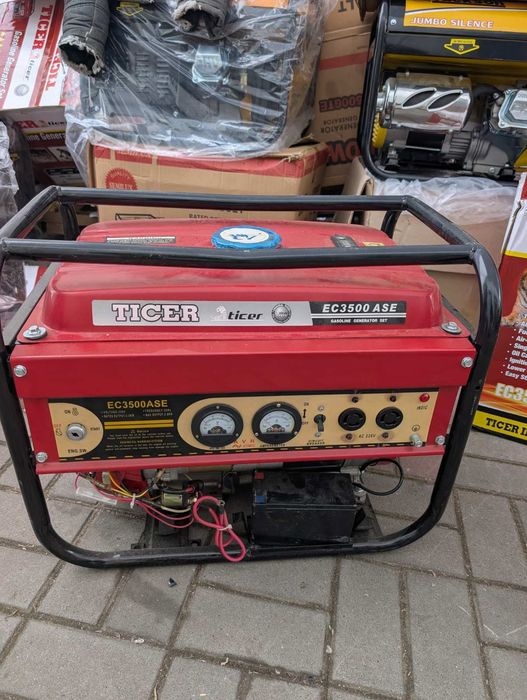 Бензиновий генератор Tiger EC3500 ASE потужністю 2,8 кВт
генератор бен