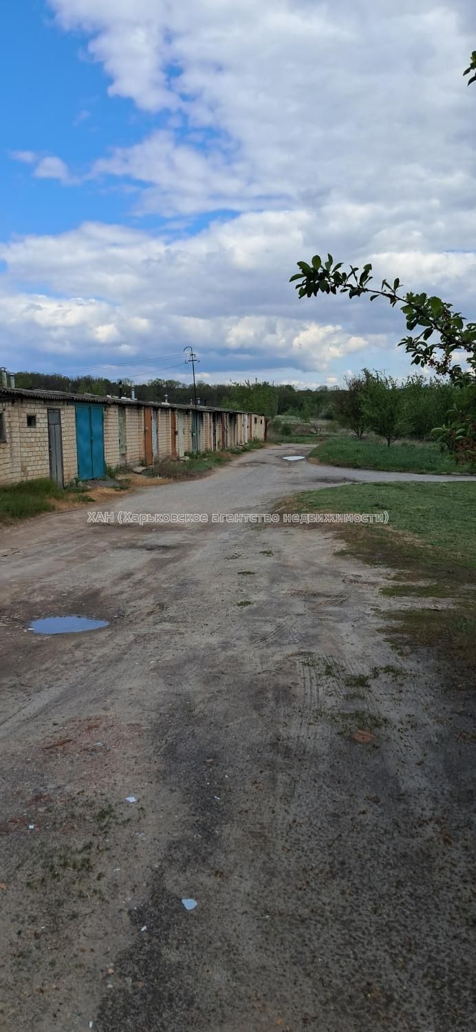 1 комнатная кватира в центре поселка Солоницевка Е23