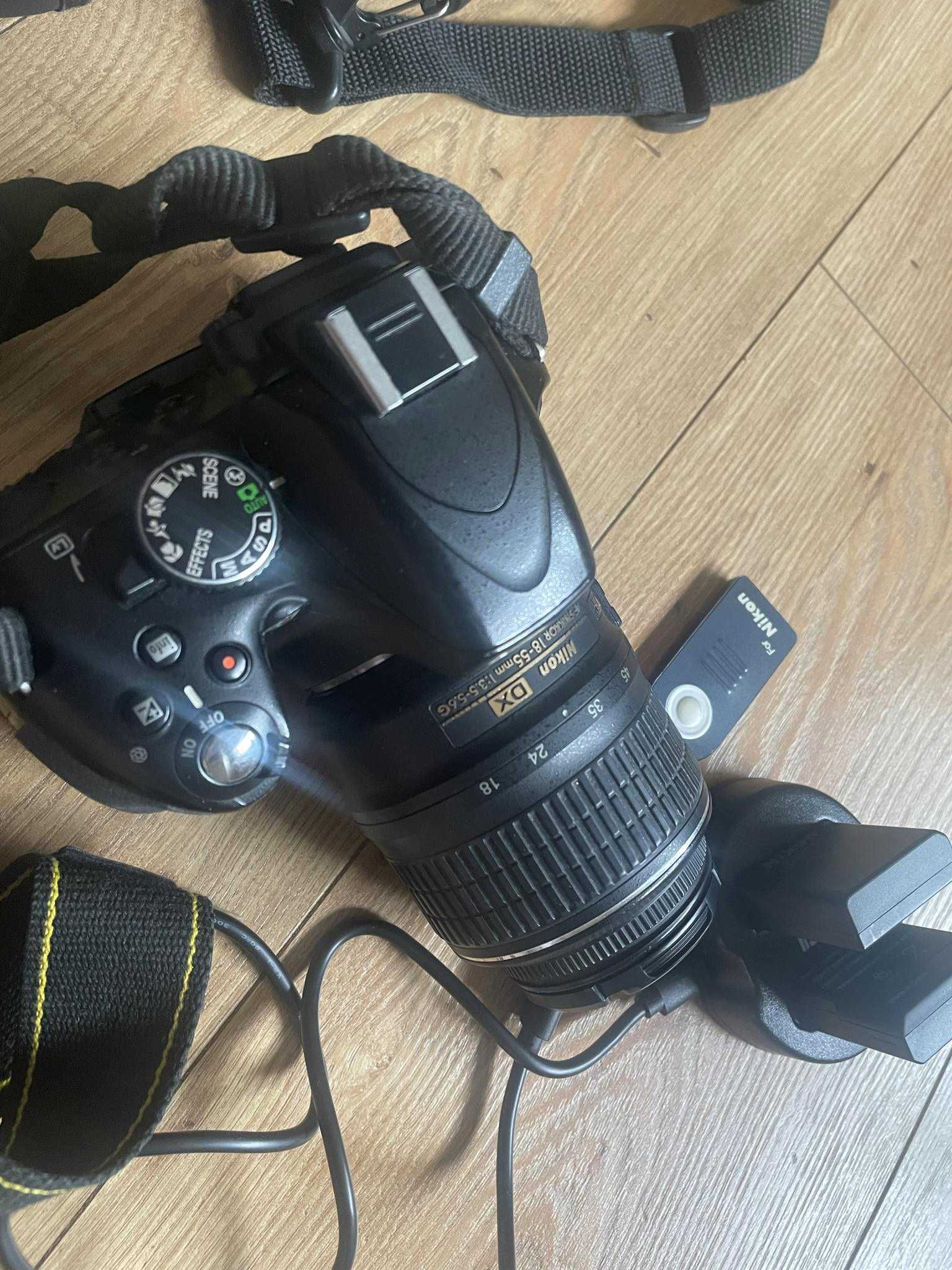 Aparat lustrzanka Nikon D5100 wraz z obiektywem Nikkor 18-55 zestaw