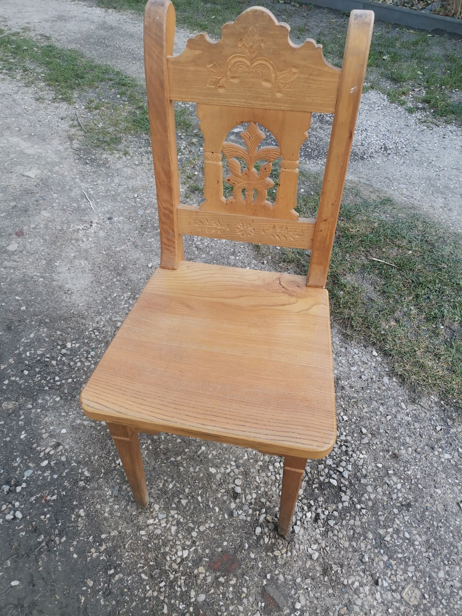 Krzesło goralskie z jesionu