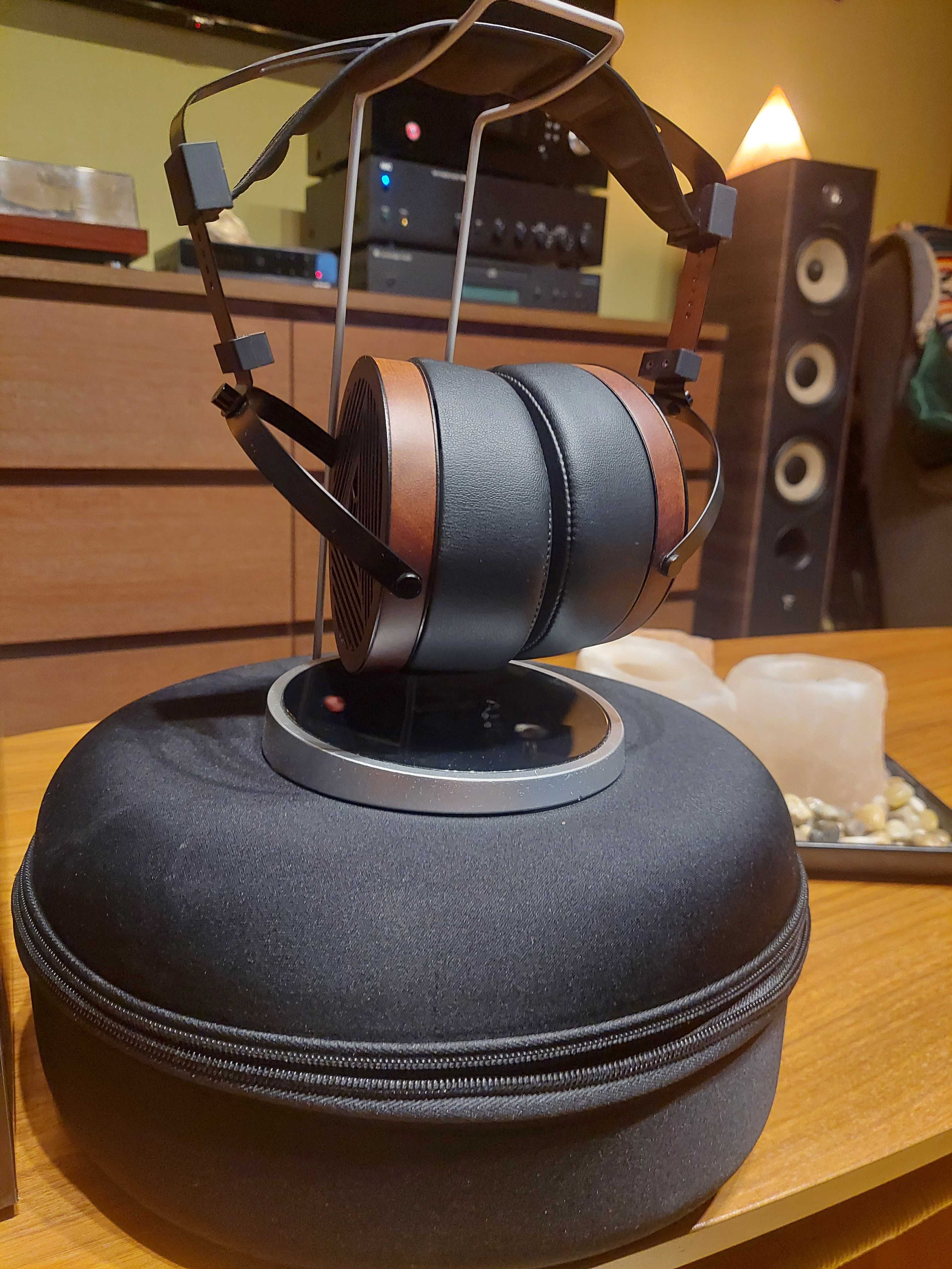 MONOPRICE MONOLITH M1060 - Stan fabryczny - jak nowe ! rok gwarancji !