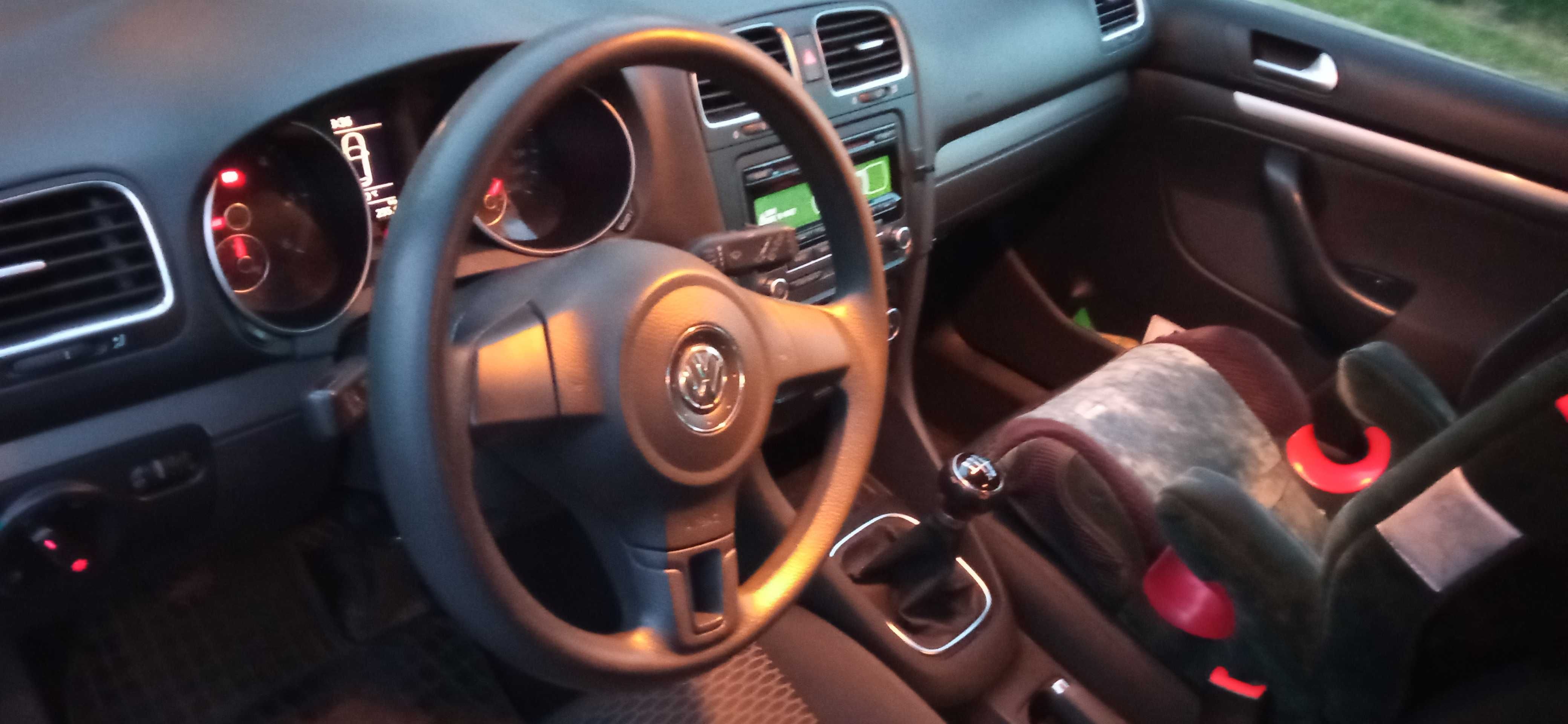 Vw golf 6 1.6 TDI 2011 książka serwisowa