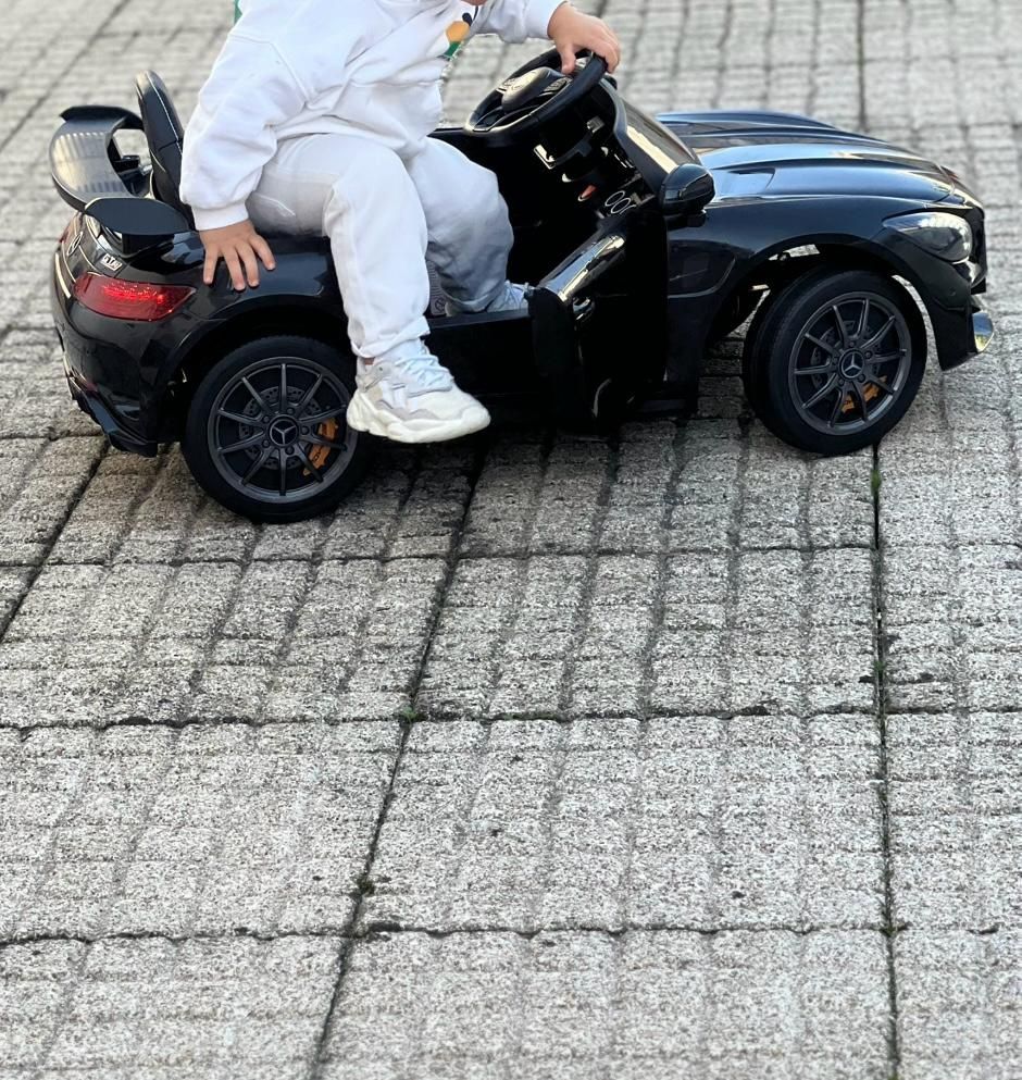 Carro elétrico para criança