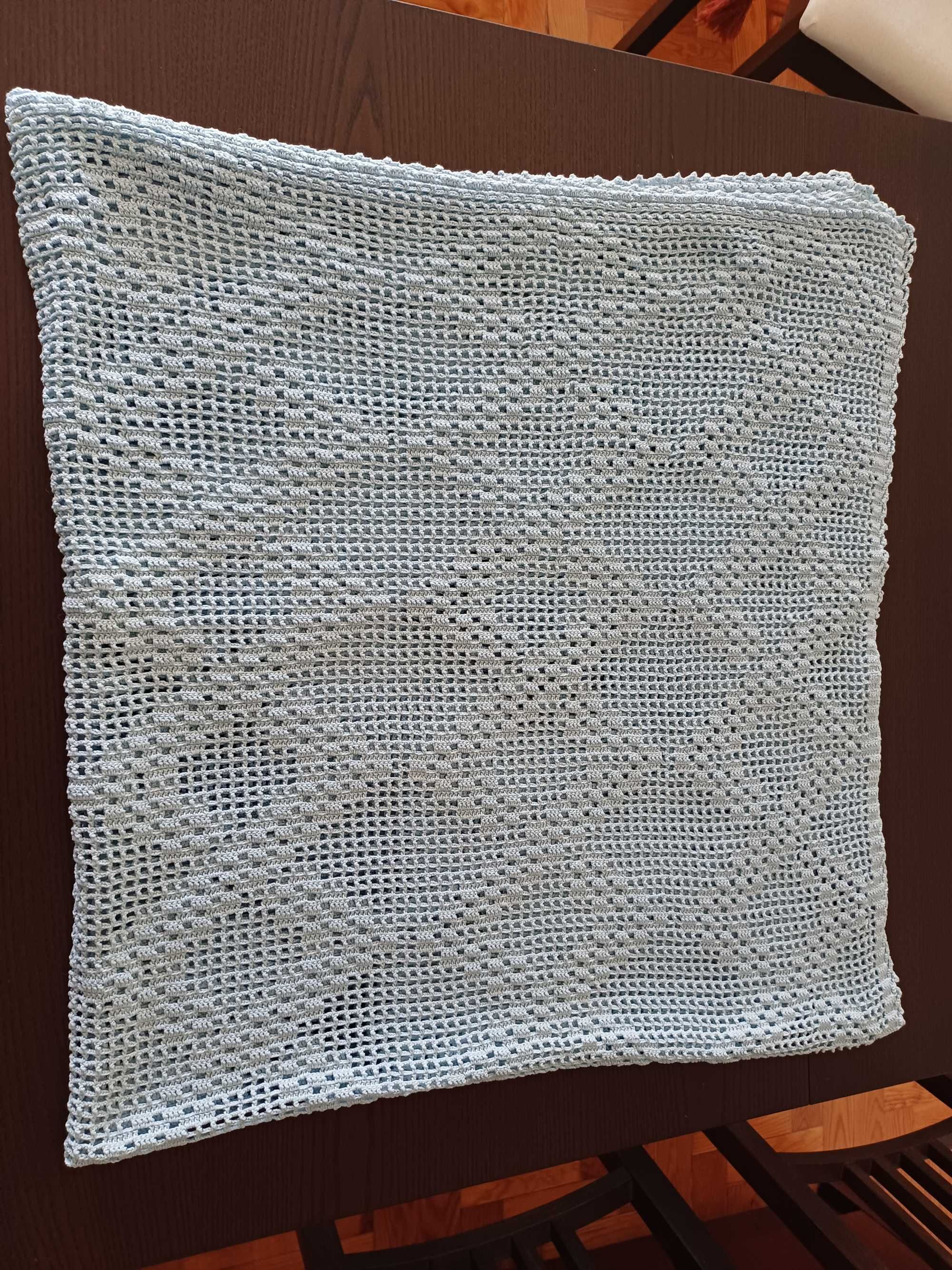 Toalha de mesa em renda artesanal
