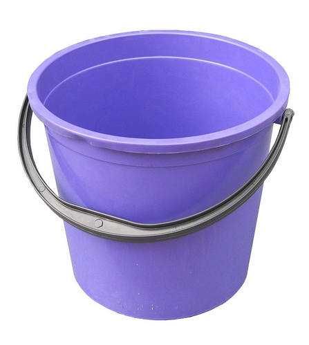 продам відра (металеві . пластикові)