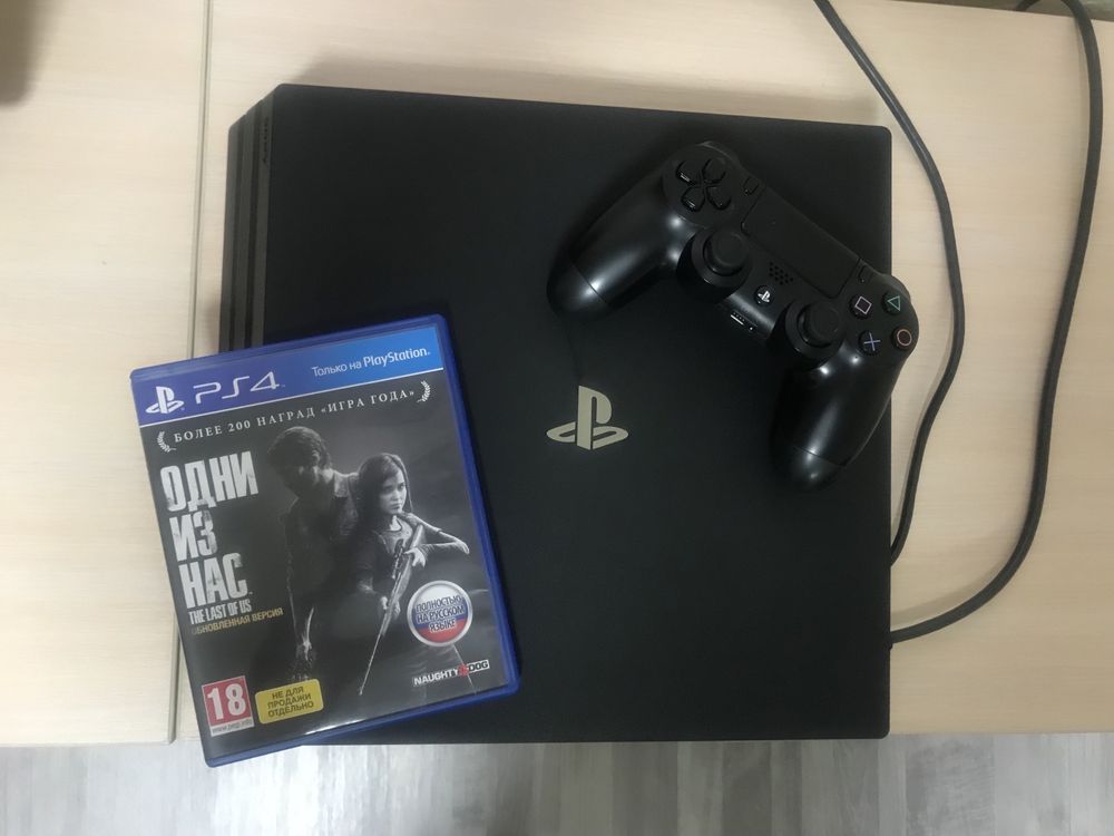 PlayStation 4 PRO 1/tb + диск Одни из нас