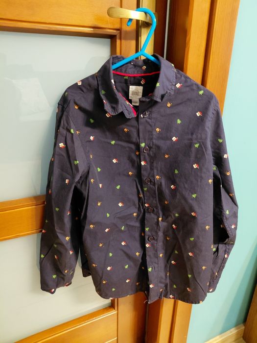 Sprzedam koszule dla chlopca swiateczna rozm 134