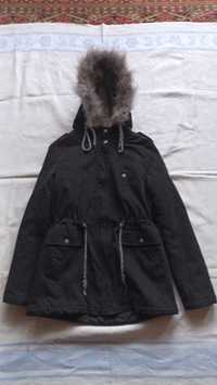 Женская зимняя чёрная куртка. Размер 36/S/44.